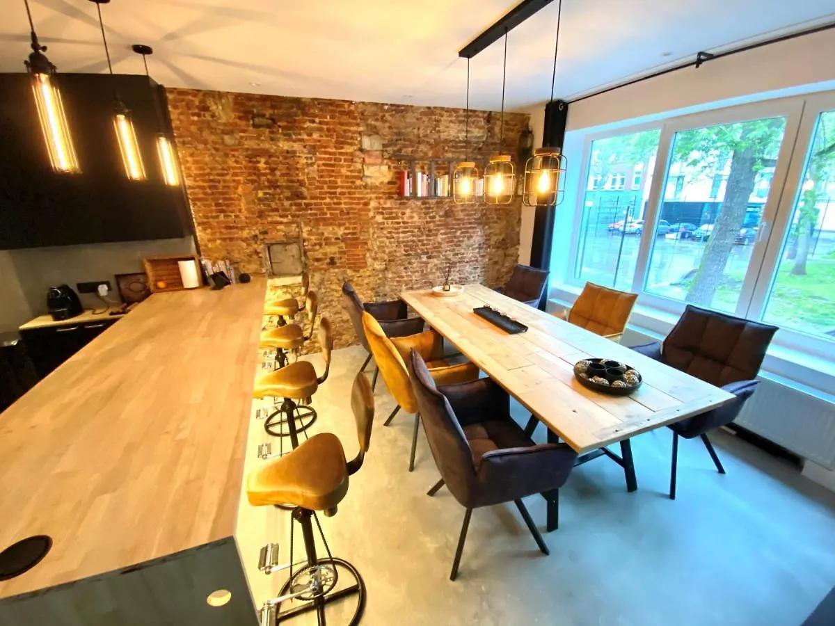 The Square - Vacation Rental With Outdoor Sauna - Centre Of Antwerp Belgium