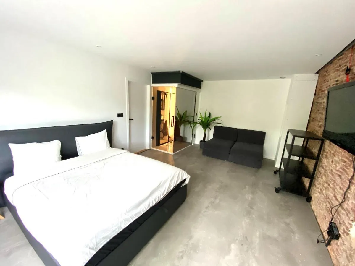 The Square - Vacation Rental With Outdoor Sauna - Centre Of Antwerp 0*,